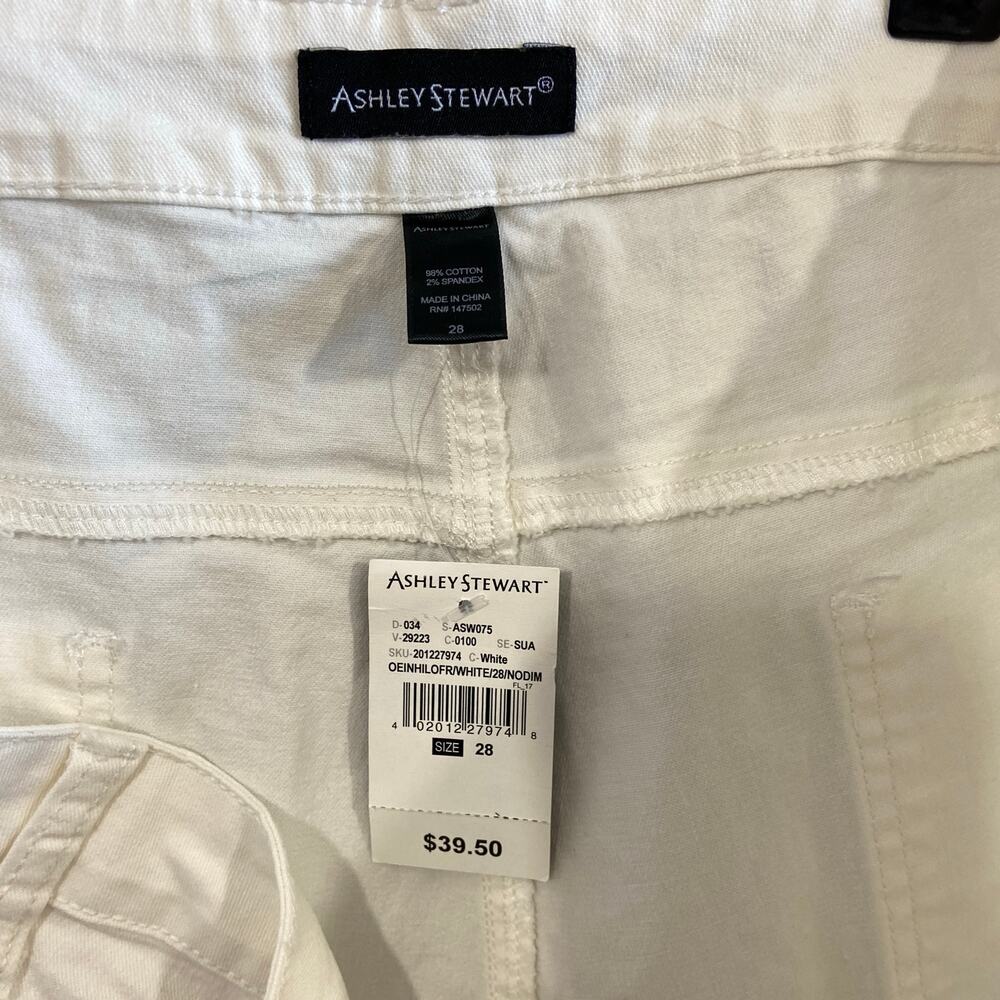 Ashley Sterwart White Raw Hem Shorts Size 28 / 48 in Waist - Picture 8 of 10